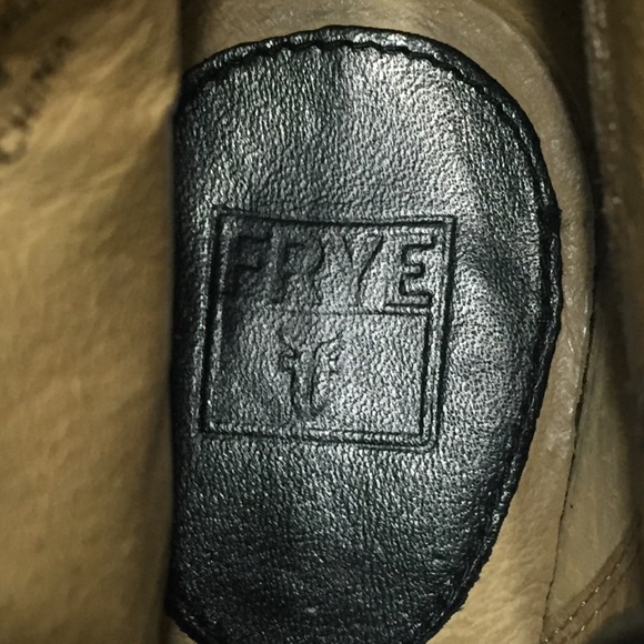 Frye "Regina" Wedge Ankle Boots Black Leather 7M - Picture 12 of 12